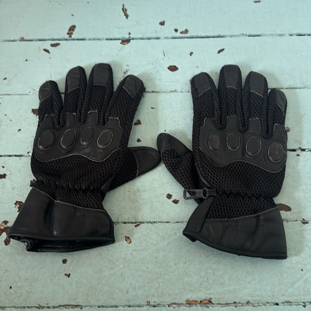 Motocycle Size XL  Black Leather & Mesh Motorcycle Gloves